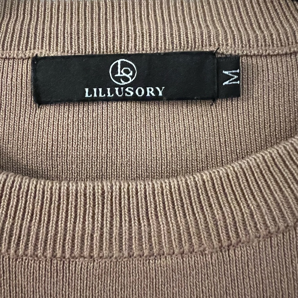 Women's Tan Sweater